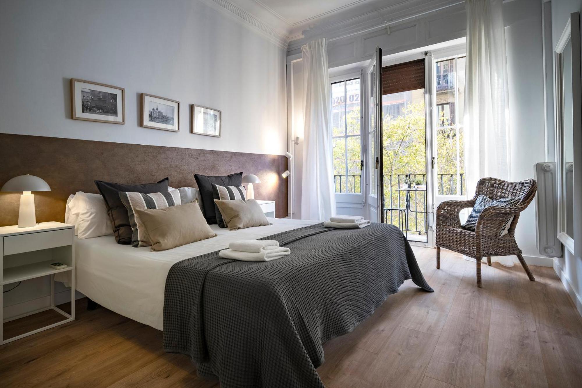 Habitat Apartments Bailen Barcelona Bagian luar foto