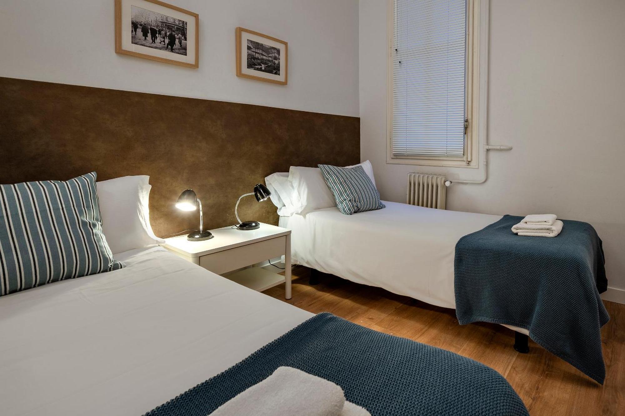 Habitat Apartments Bailen Barcelona Bagian luar foto