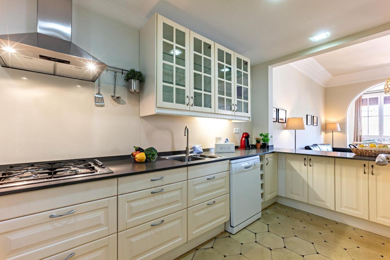 Habitat Apartments Bailen Barcelona Bagian luar foto