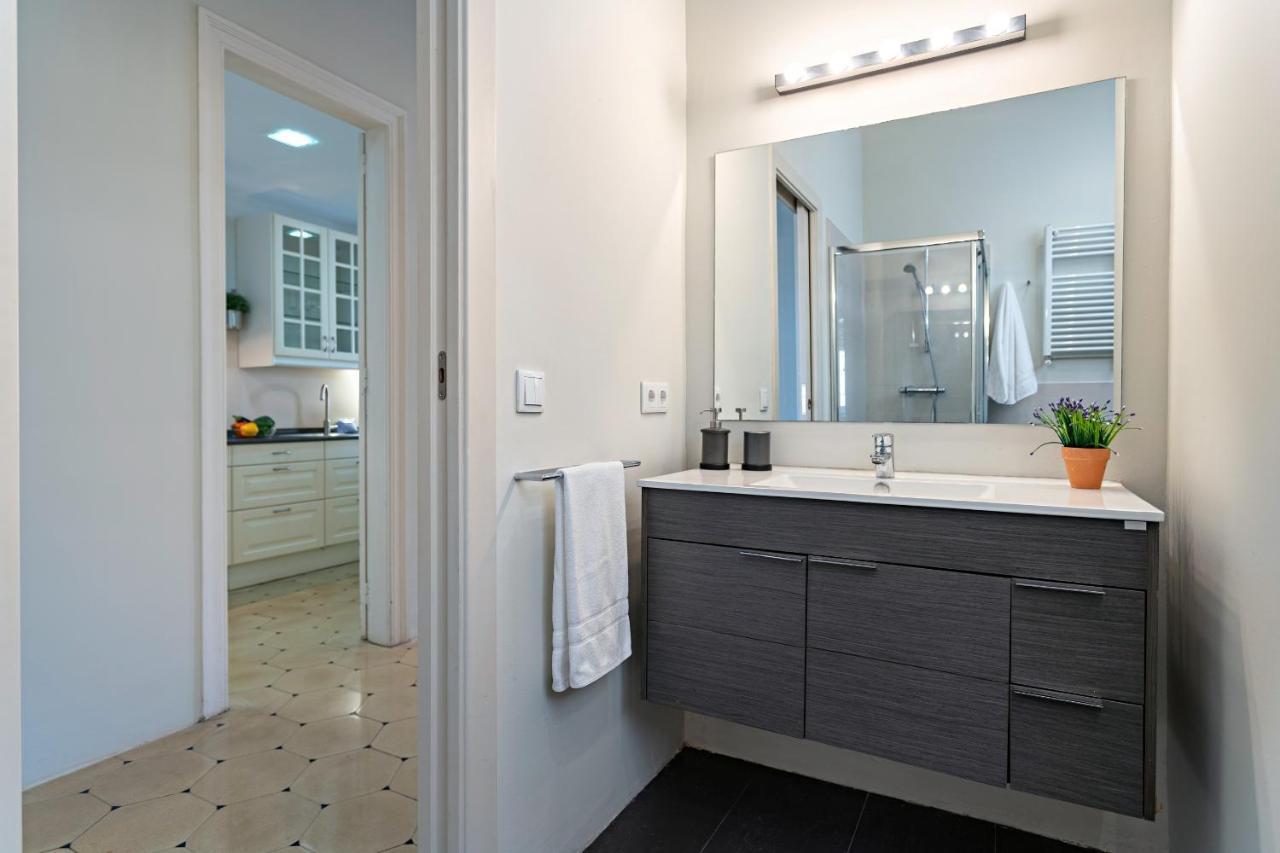 Habitat Apartments Bailen Barcelona Bagian luar foto